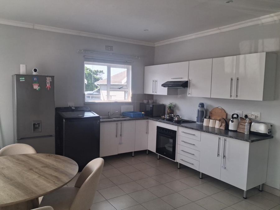 To Let 3 Bedroom Property for Rent in Gonubie Eastern Cape